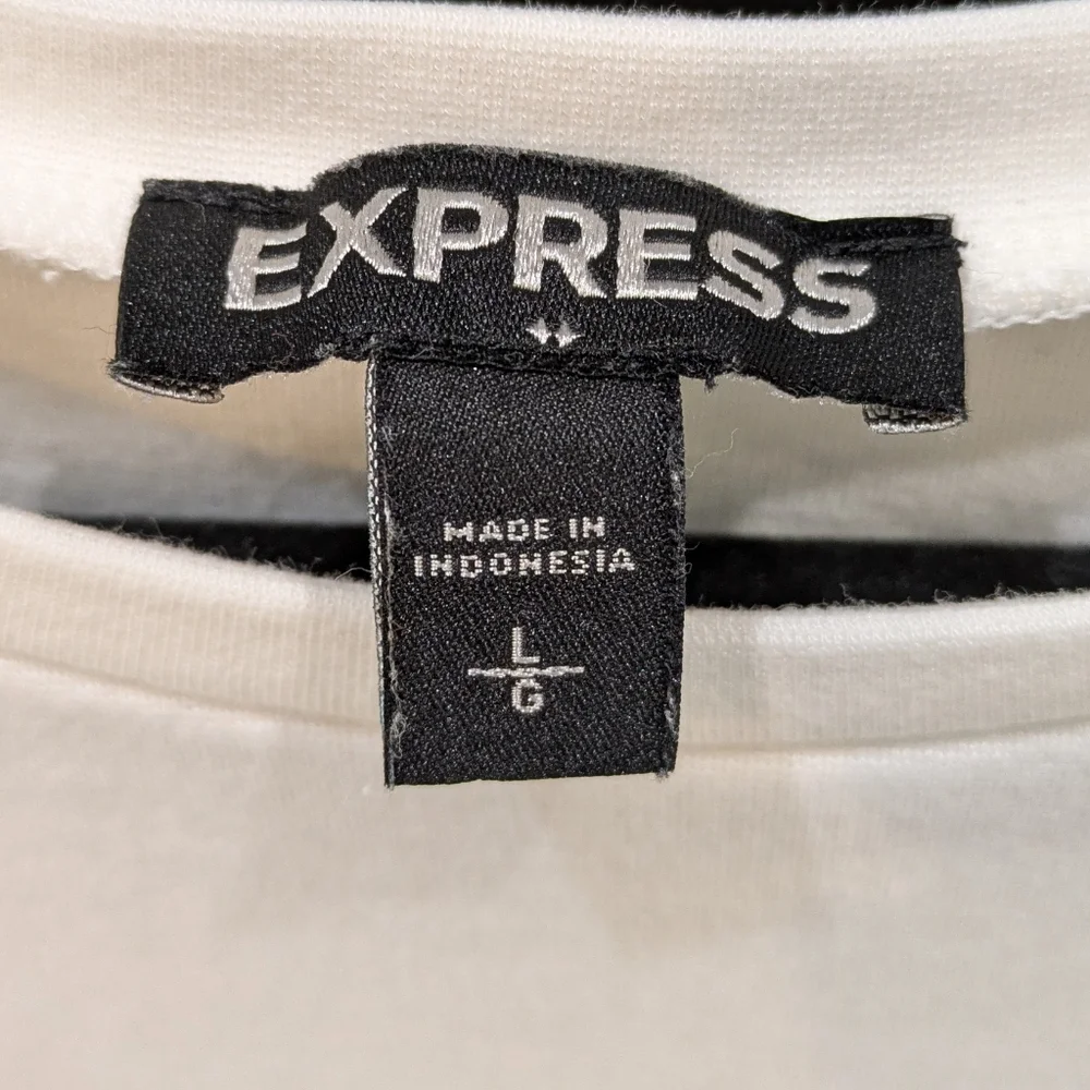 Express Cream Tie-Front Short Sleeve Top - Picture 3 of 6